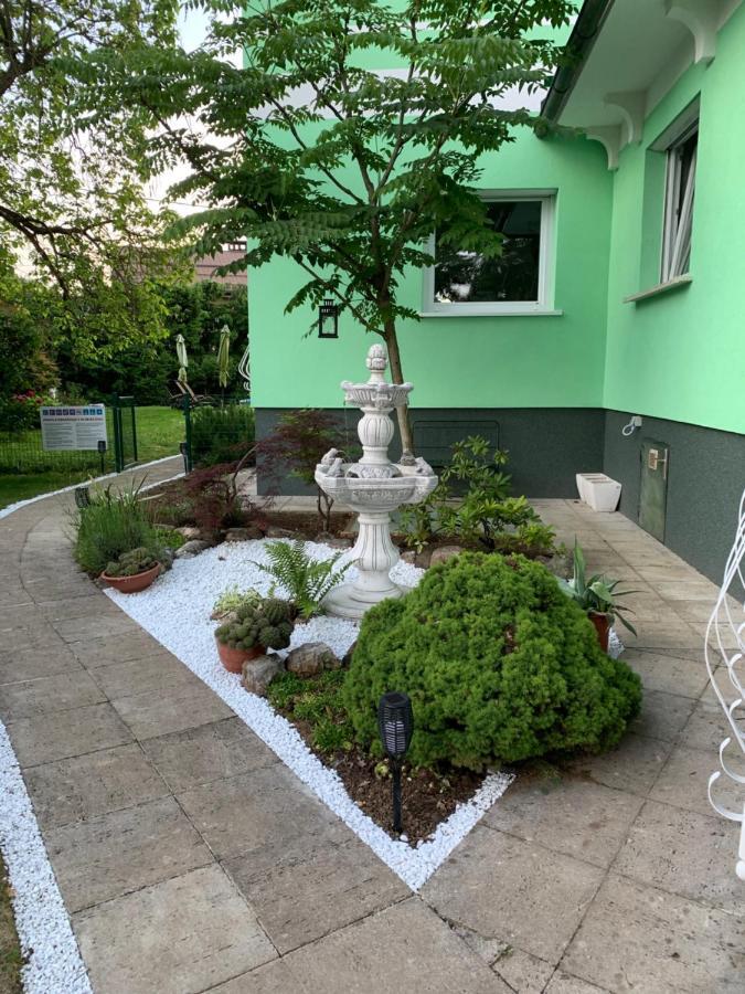 Vila Lesce With Heated Outdoor Pool Exterior foto